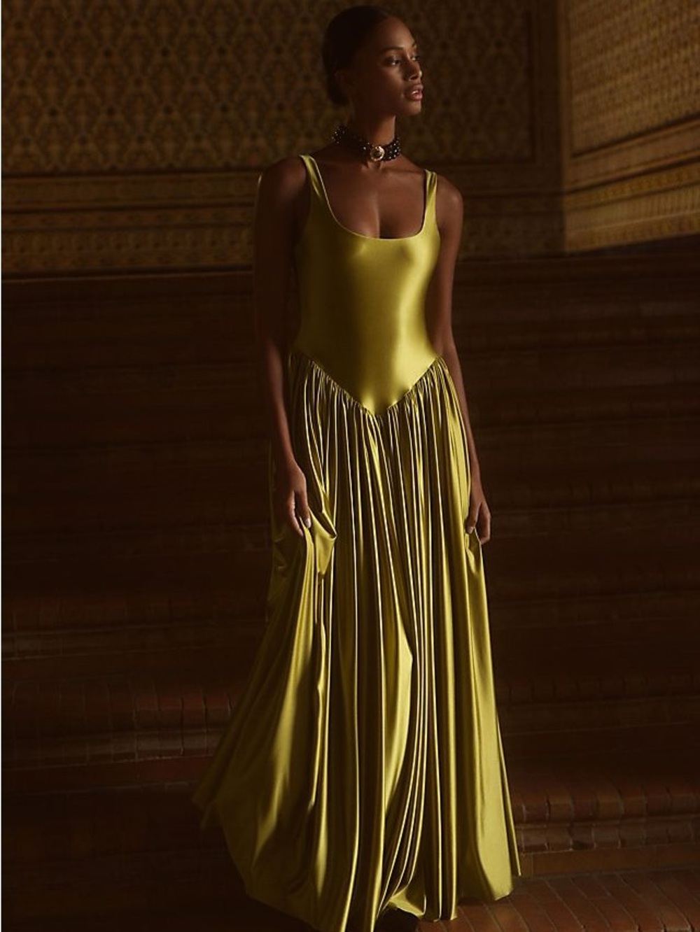 Delfi Collective Elegant Olive Satin Scoop-Neck Basque Waist Maxi Dress
